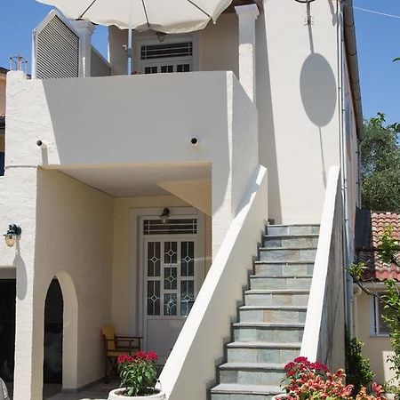 Apartments Margarita Kaizer Bridge 아킬레이온 외부 사진
